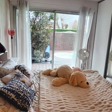 MAISON LUMINEUSE AVEC PISCINE DANS LE QUARTIER RECHERCHE DE 