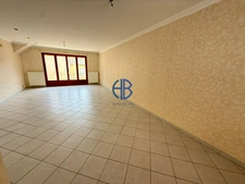 Rare à La Côte-Saint-André : Maison Familiale Spacieuse de 184 m² avec Double Garage