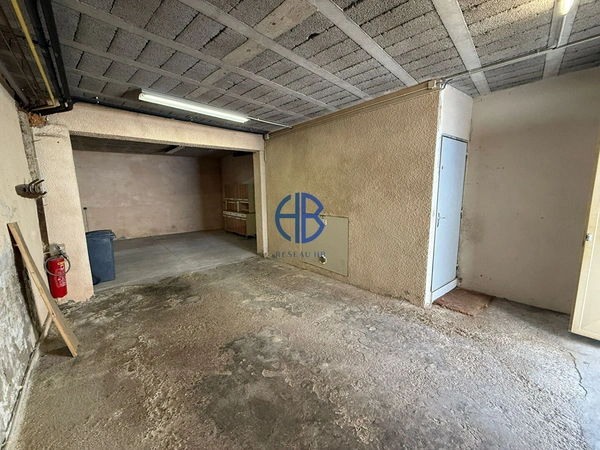 Rare à La Côte-Saint-André : Maison Familiale Spacieuse de 184 m² avec Double Garage