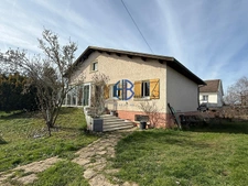 Villa Traditionnelle aux Volumes Généreux - Secteur Beaurepaire