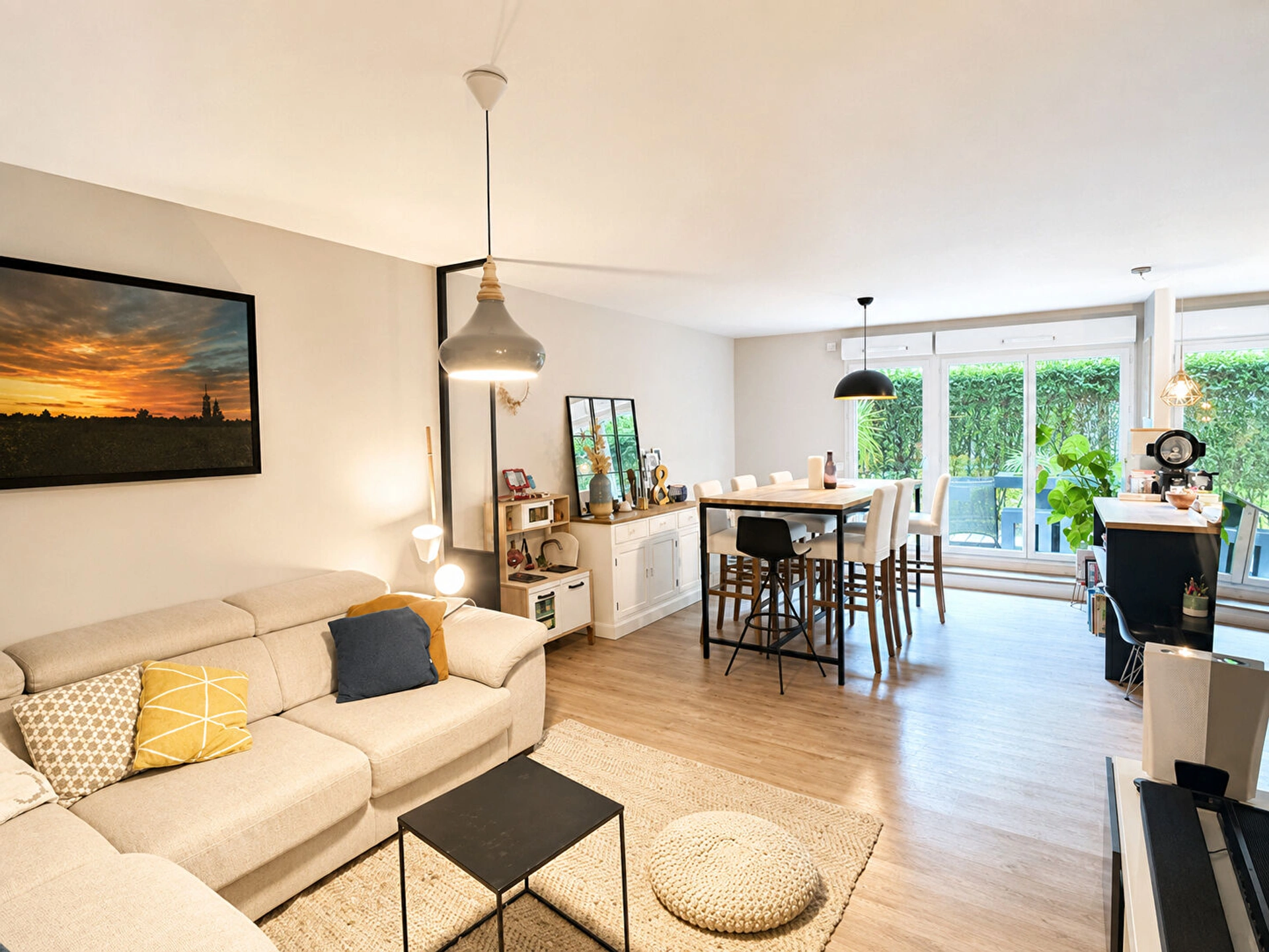 IMMEUBLE RÉCENT - REZ DE JARDIN AVEC TERRASSE 25 M2 2