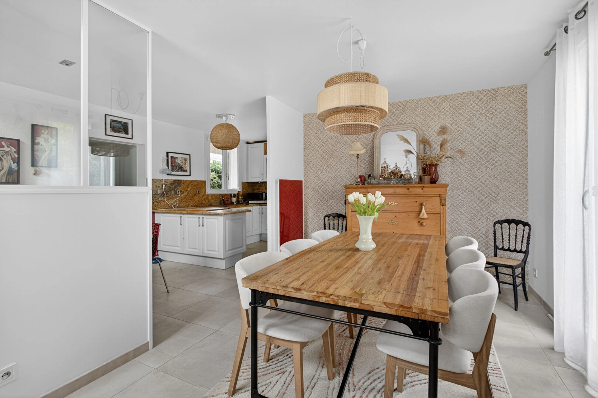 Maison récente de 254 m2 sur grand terrain de 1800 m2 7