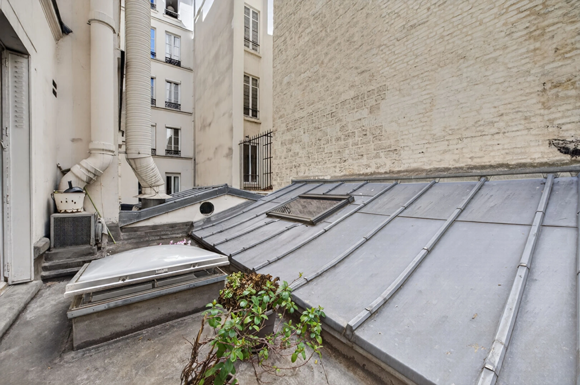 PARIS 17 - VILLAGE VILLIERS 7