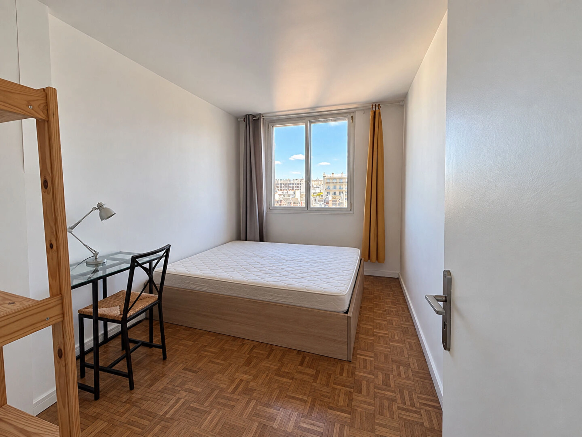 PARIS 17 - RUE POUCHET 11