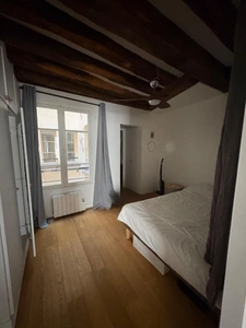 PARIS 2 - MONTORGUEIL TIQUETONNE 4