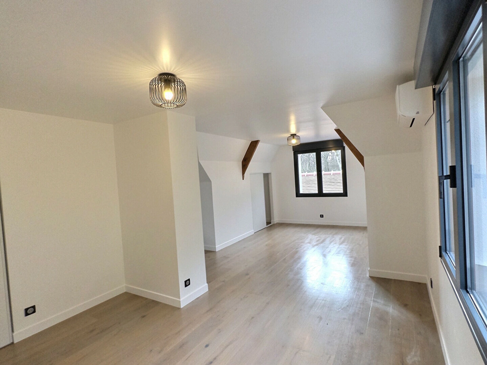 VILLA D'ARCHITECTE - GROSROUVRE 18