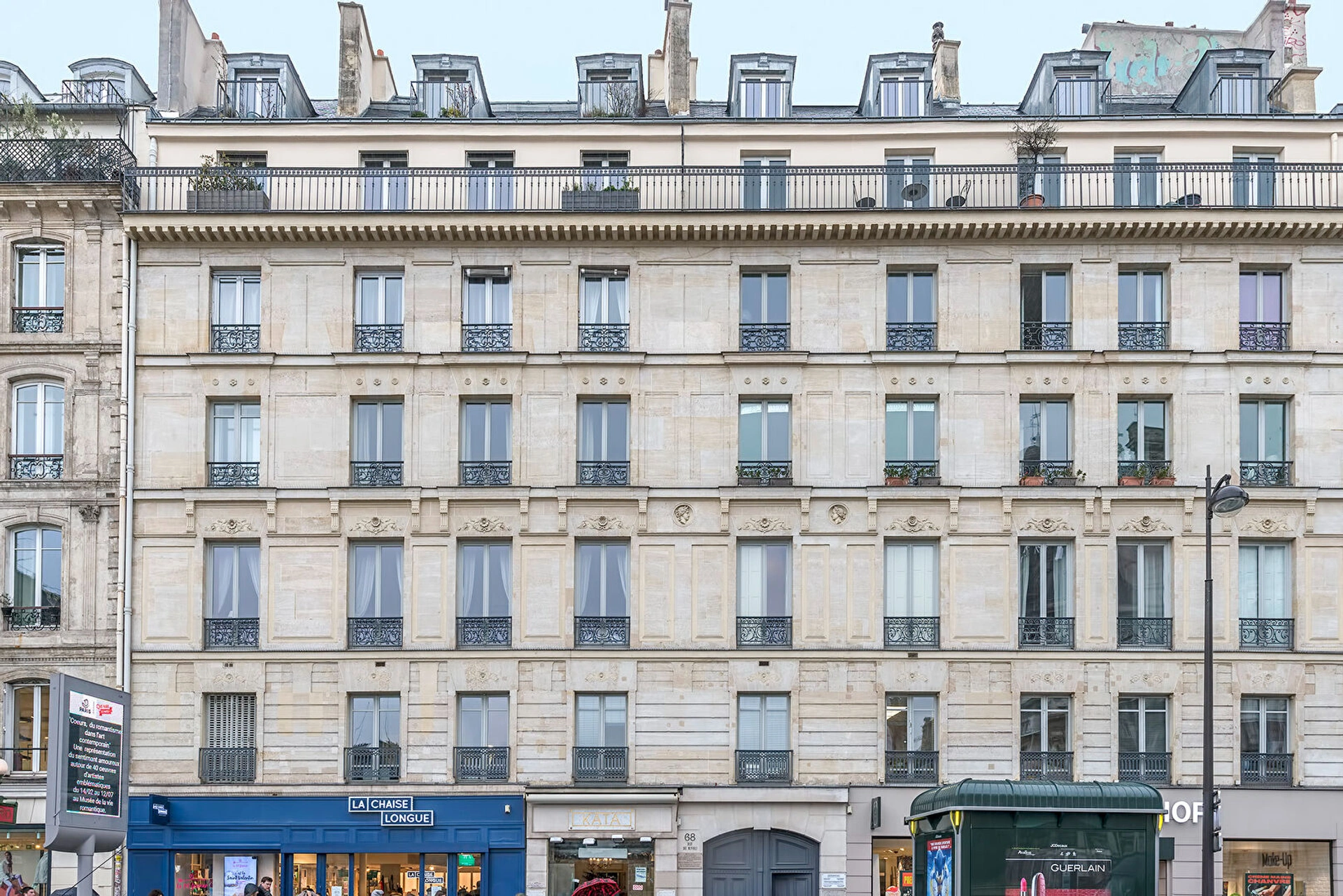 PARIS 1 - RUE DE RIVOLI 15