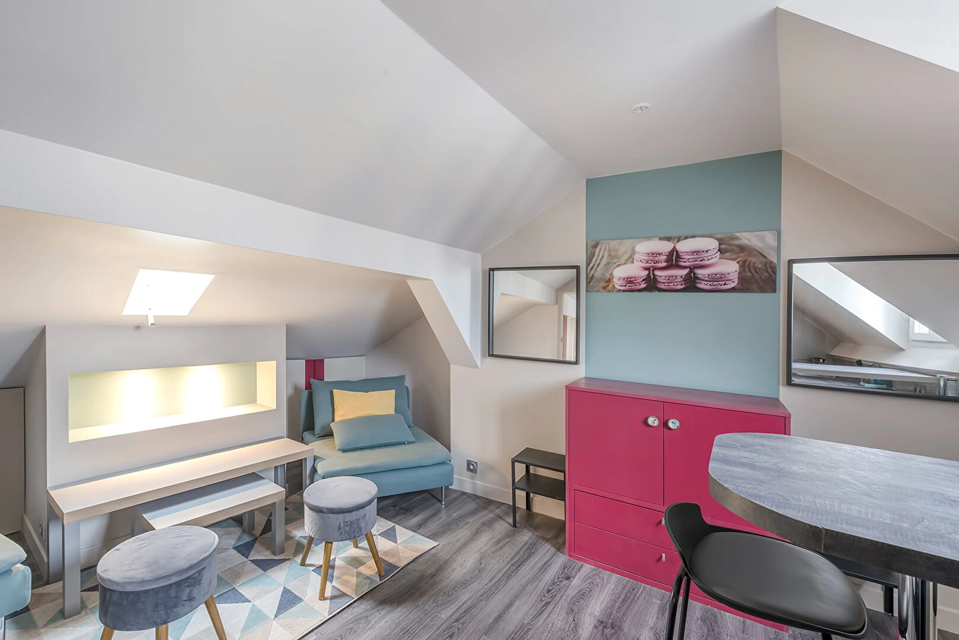 PARIS 1 - RUE DE RIVOLI 8