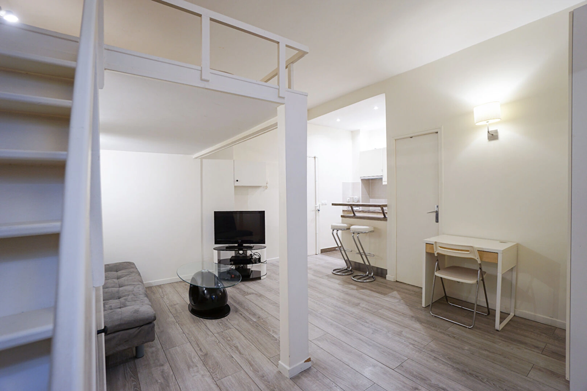 PARIS 17 - Rue de SAUSSURE 6