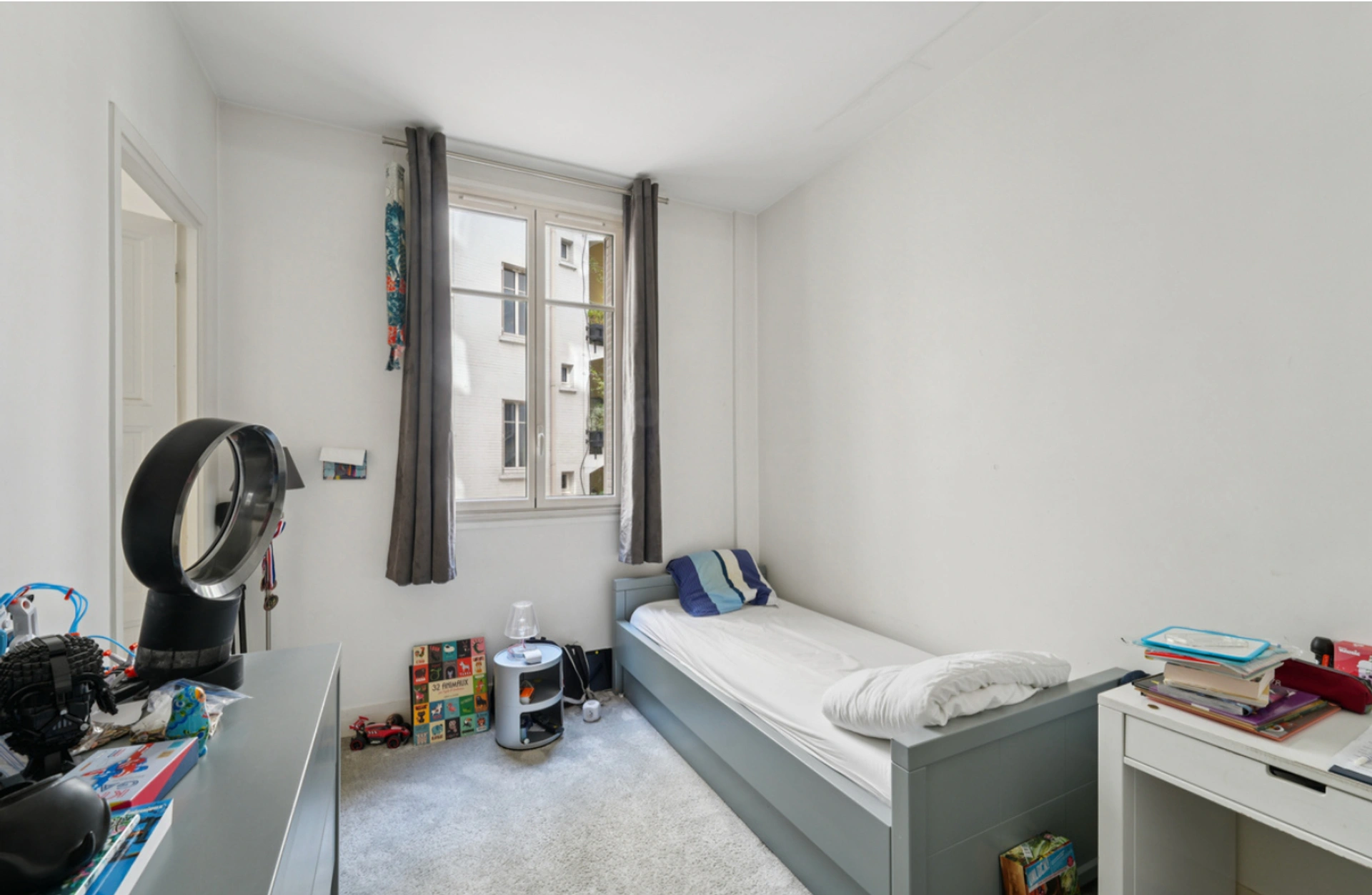 Appartement familial lumineux avec de beaux volumes 5