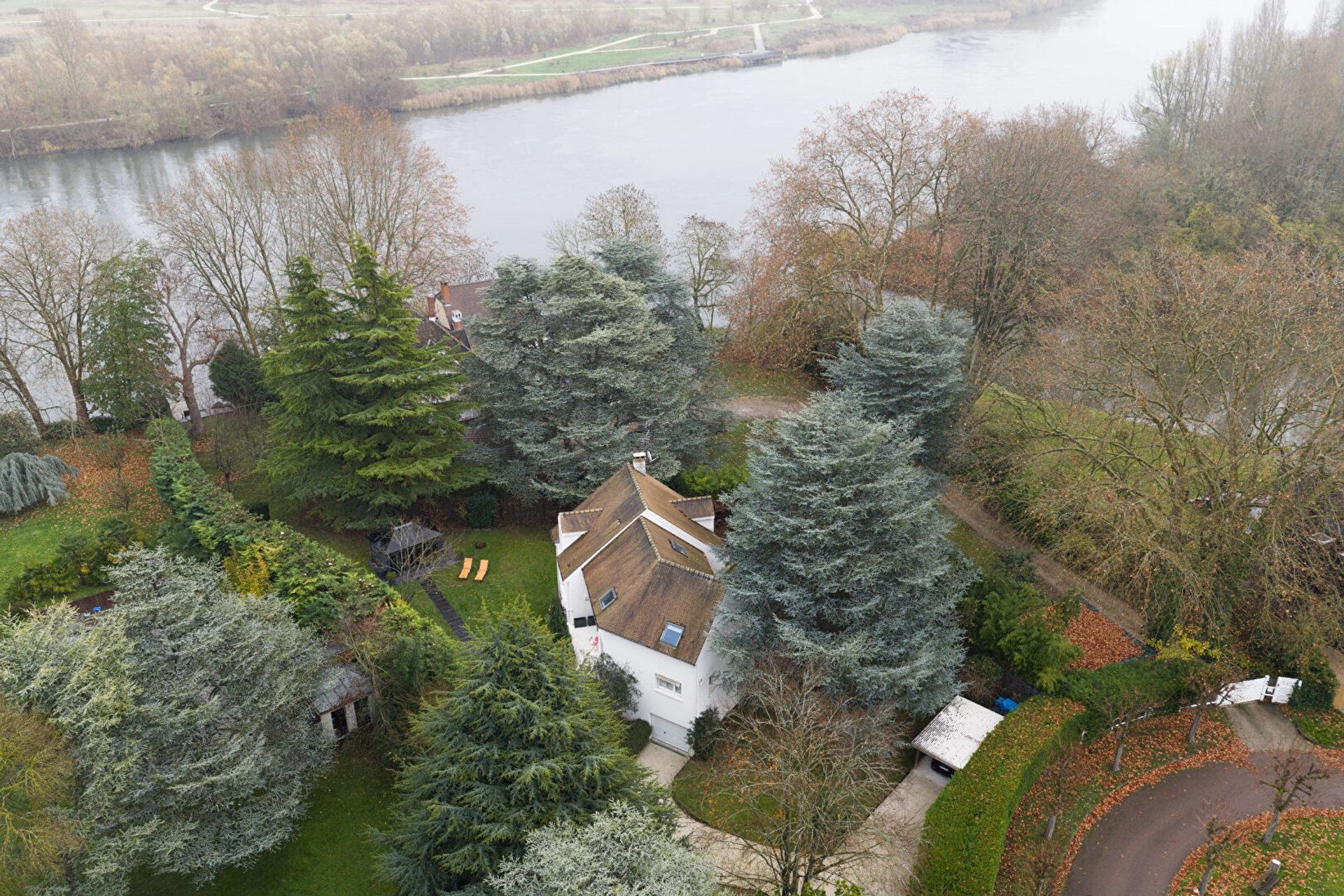 Maison récente Ile de Villennes sur seine 17