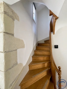 Maison de ville rénovée - 73 m2 avec cave et cour sans vis-à