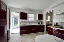 SAINT-AVERTIN   Maison familiale 235 m2   Impasse calme   Ja