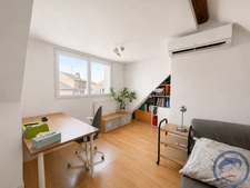Maison de ville rénovée - 73 m2 avec cave et cour sans vis-à