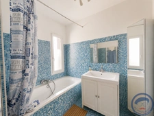 Maison de ville rénovée - 73 m2 avec cave et cour sans vis-à