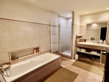 Maison d'architecte avec piscine