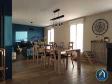 Maison sur sous sol complet proche bourg des Essarts