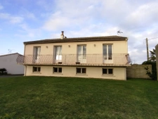 Maison sur sous sol complet proche bourg des Essarts