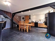 SPACIEUSE MAISON FAMILALE EN CENTRE BOURG DE CHAVAGNES EN PA