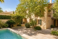Propriété de charme au coeur de Saint-Rémy-de-Provence au calme