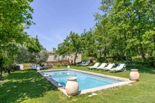 VACANCES DANS LE LUBERON – MAS AVEC PISCINE À LACOSTE
