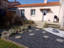 Maison de plain pien dans le centre ville du BOUPERE 170 000