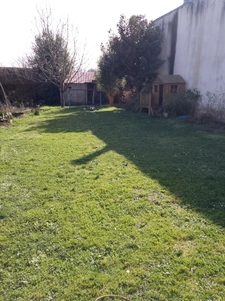 Maison de plain pien dans le centre ville du BOUPERE 170 000