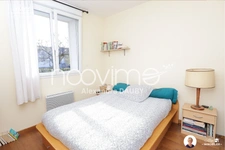 [Anne] Maison en pierre coeur de Bourg