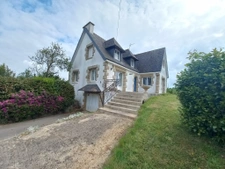 MAISON NEO-BRETONNE 5 CHAMBRES  GRAND TERRAIN AVEC VERGER A 