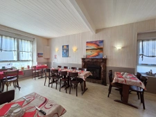 ENSEMBLE IMMOBILIER 3 LOGEMENTS-PARKING- CENTRE BOURG NEULLI