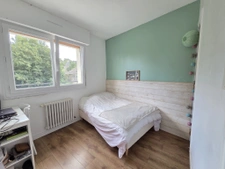 A VENDRE MAISON LUMINEUSE ET SPACIEUSE 3 CHAMBRES ROHAN  56 