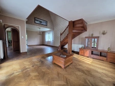 A VENDRE ELEGANTE DEMEURE FAMILIALE AVEC APPARTEMENT INDEPEN