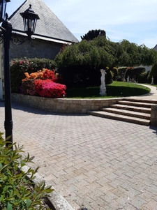 A VENDRE ELEGANTE DEMEURE FAMILIALE AVEC APPARTEMENT INDEPEN