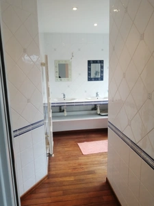 MAISON FAMILIALE 5 CHAMBRES à VENDRE à Saint-Gérand-Croixanv