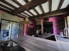 SUPERBE LONGERE EN PIERRE-Charme et sérénité dans un hameau 