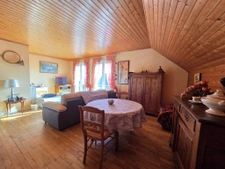 ENSEMBLE IMMOBILIER 3 LOGEMENTS-PARKING- CENTRE BOURG NEULLI