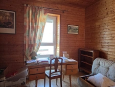 ENSEMBLE IMMOBILIER 3 LOGEMENTS-PARKING- CENTRE BOURG NEULLI