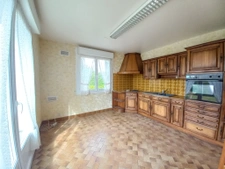 MAISON NEO-BRETONNE 5 CHAMBRES  GRAND TERRAIN AVEC VERGER A 