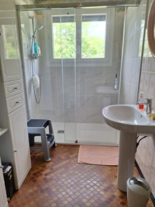 A VENDRE ELEGANTE DEMEURE FAMILIALE AVEC APPARTEMENT INDEPEN