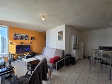 ENSEMBLE IMMOBILIER 3 LOGEMENTS-PARKING- CENTRE BOURG NEULLI