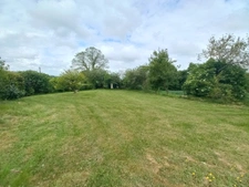 MAISON NEO-BRETONNE 5 CHAMBRES  GRAND TERRAIN AVEC VERGER A 