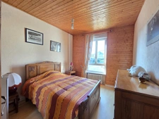 ENSEMBLE IMMOBILIER 3 LOGEMENTS-PARKING- CENTRE BOURG NEULLI