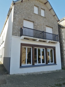 MAISON FAMILIALE 5 CHAMBRES à VENDRE à Saint-Gérand-Croixanv