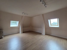 A VENDRE ELEGANTE DEMEURE FAMILIALE AVEC APPARTEMENT INDEPEN