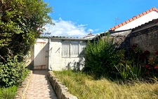 EXCLUSIVITÉ   Maison de ville rénovée avec jardin et accès i