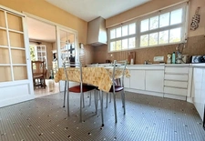 Maison de plain-pied avec grand terrain rare   Quartier Gare