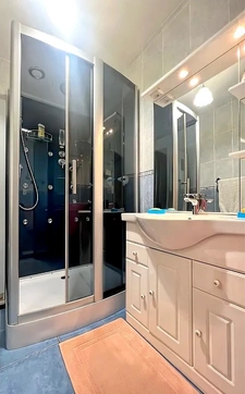 Maison familiale à proximité immédiate du bourg 