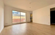 À vendre   Appartement T2 lumineux, rénové, à deux pas du ce