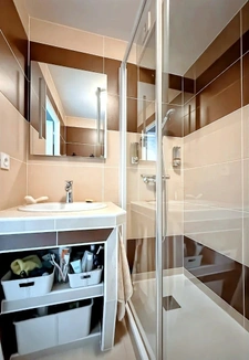 Duplex lumineux avec balcon et ascenseur à proximité immédia