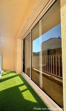 À vendre   Appartement T2 lumineux, rénové, à deux pas du ce